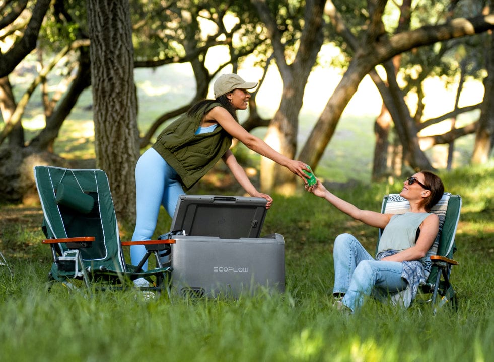 Acampadas en tienda de campaña